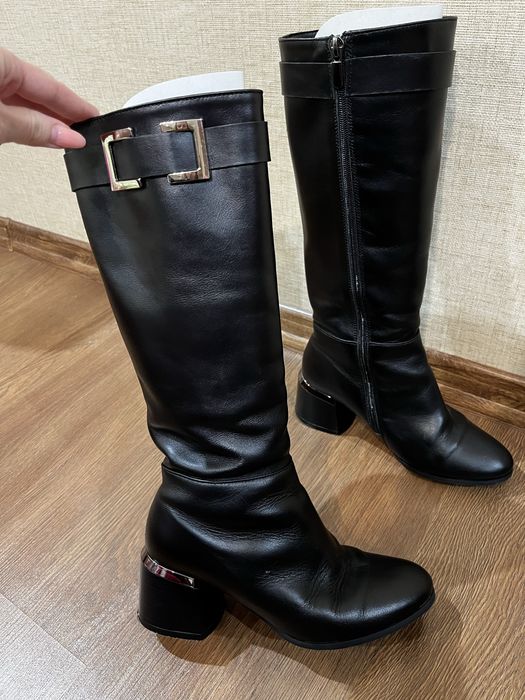 Жіночі зимові високі сапоги