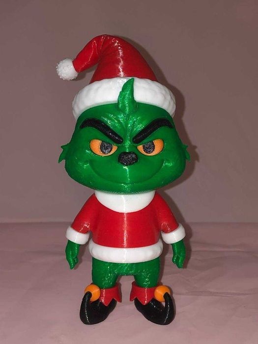 Фігурка Ґрінча в костюмі Санти – ідеальна прикраса до Різдва!
