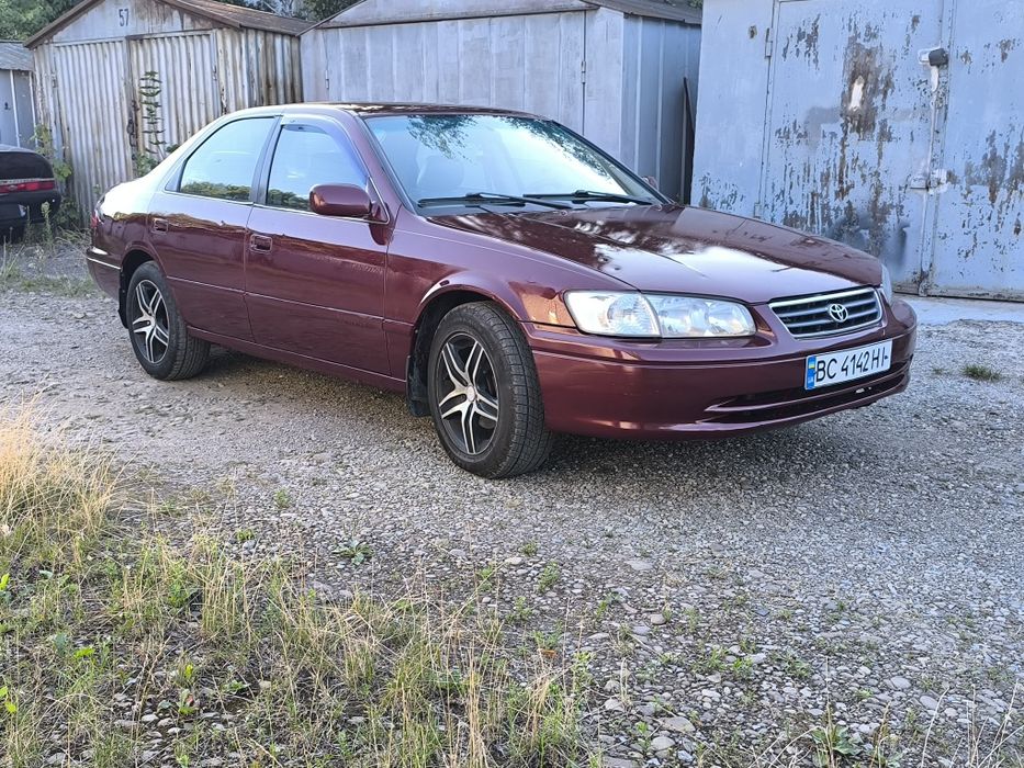 Обмін Продаж Toyota Camry АКПП 2001
