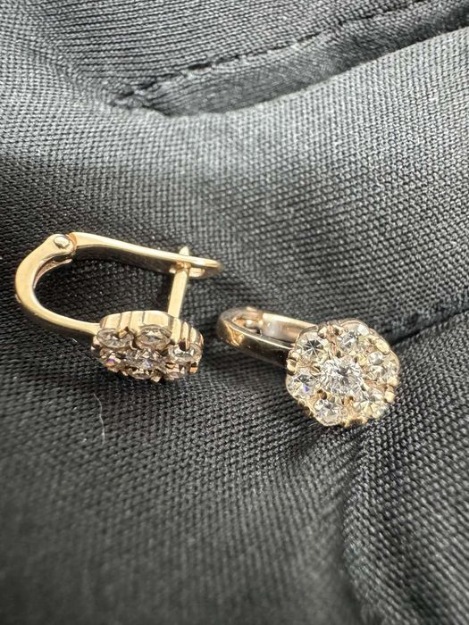 Сережки золоті 585 проби з діамантами 0,40 карата. Сережки для дівчинки. Перші прикраси для юної леді.
