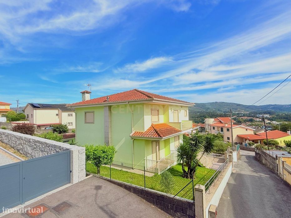 Moradia T4 Povoa de Lanhoso
