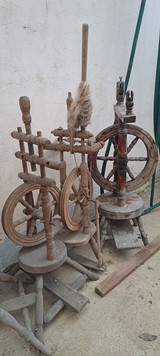 Kołowrotek wrzeciono stan dobry do wyboru 4 sztuki