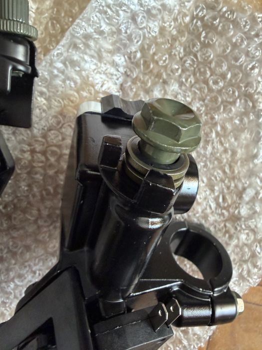 Ручки гідравлічних гальм. Нові