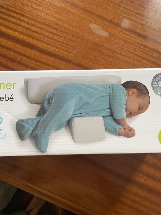 Almofada posicionador de bebé