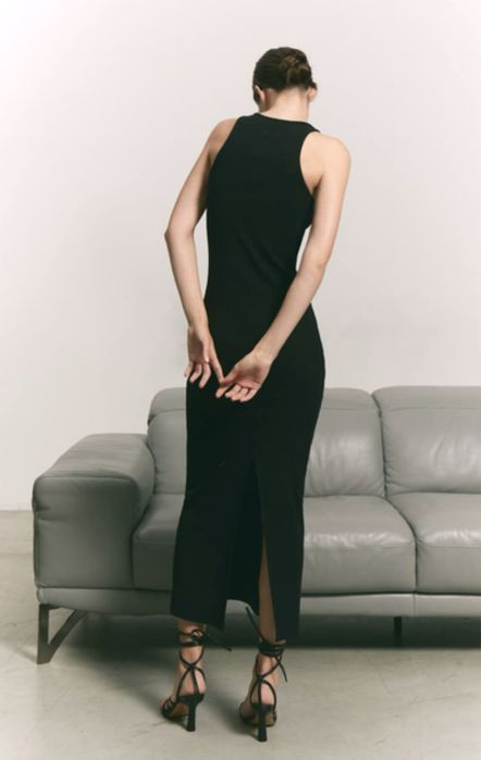 Продам платье  чёрное Papaya