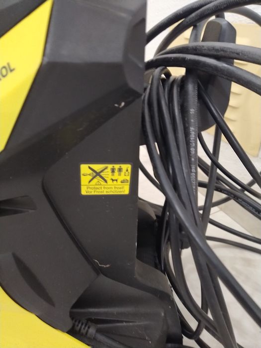 Alugo lavadora de alta pressão Karcher