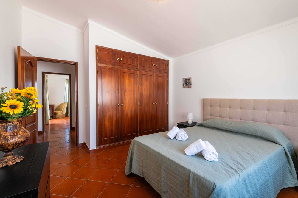 Piscina Privada e Localização Calma - Vivenda Eulalia by Gabi Miguel