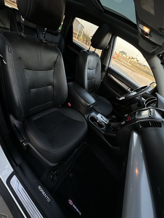 Пригнана з Європи - KIA SORENTO, оригінал пробіг, не фарбована