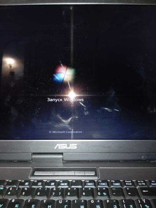 Продаю вживаний  Ноутбук Asus X51R