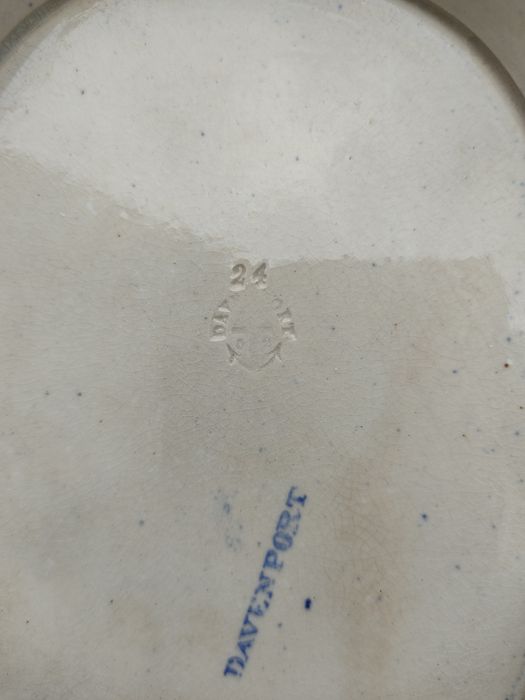 Terrina em cerâmica da Davenport do sec XIX