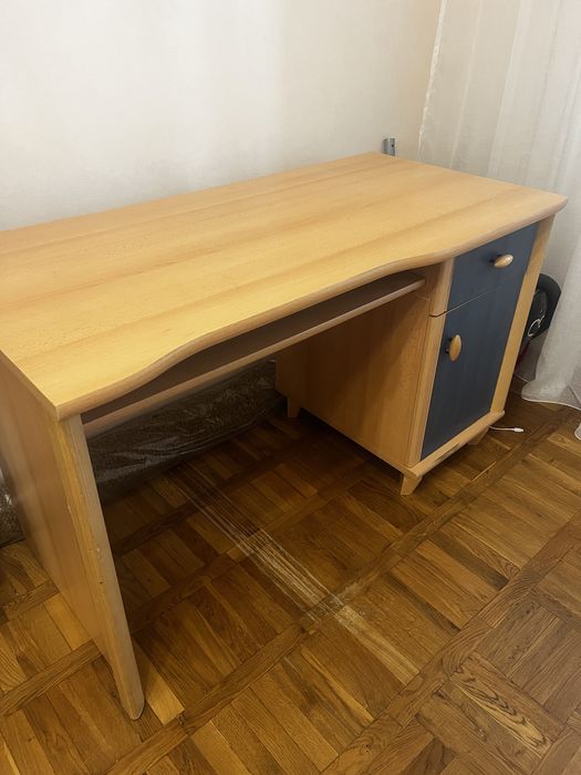 Продам стіл б/у