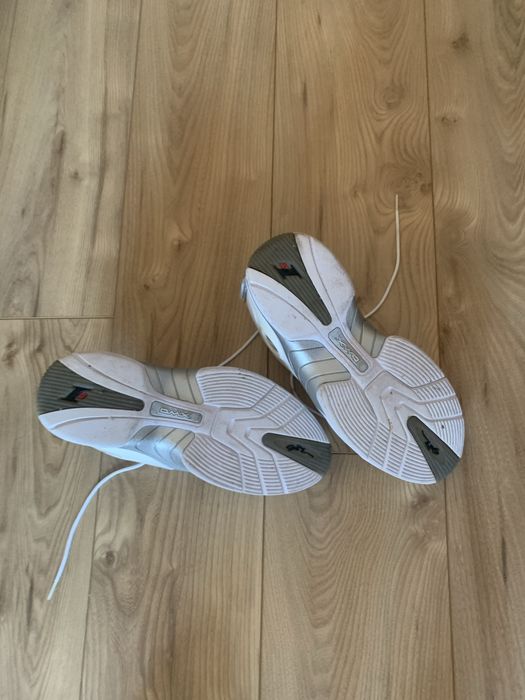 Vende se sapatinhas marca alan iverson