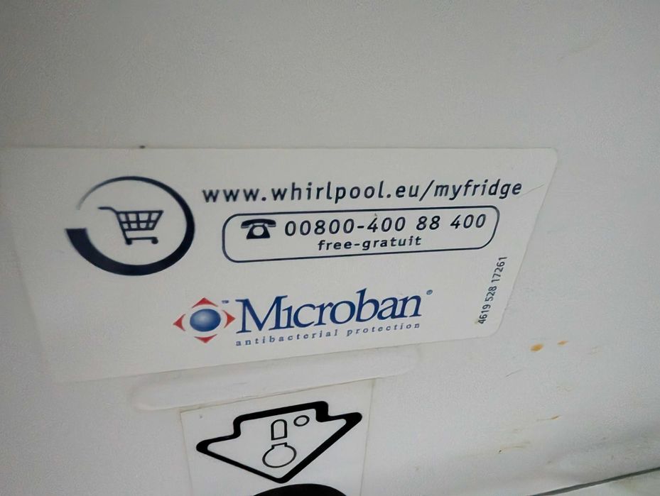 Продам холодильник Whirlpool б/в в нормальному стані WTV4225 W
