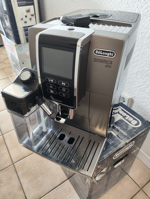 Кавомашина Delonghi Dinamica Plus
