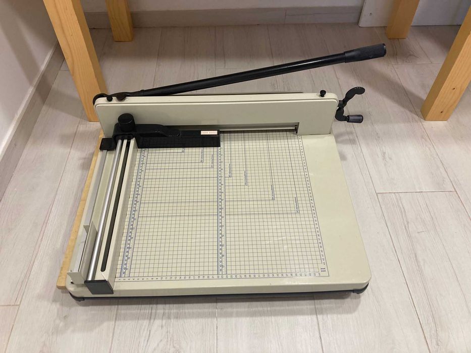 Guilhotina A3 - New Desktop All Metal 12.2in