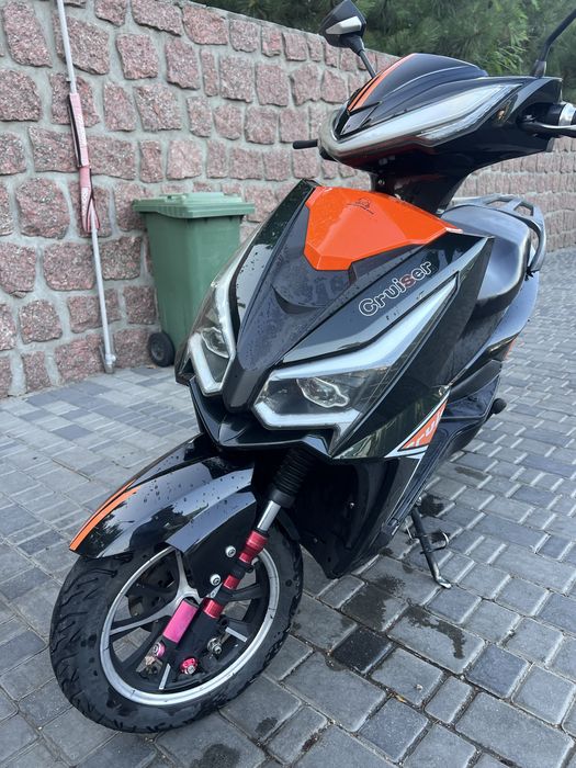 Електроскутер telbi запас до 120км (60ah)2000w