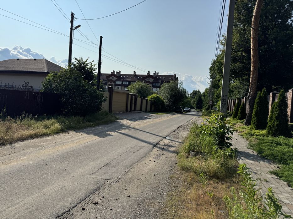 15 соток . Вул. Першотравнева