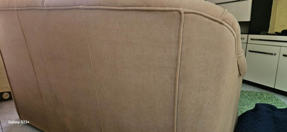 Sofa em tecido de 1.60 de comprimento em bom estado