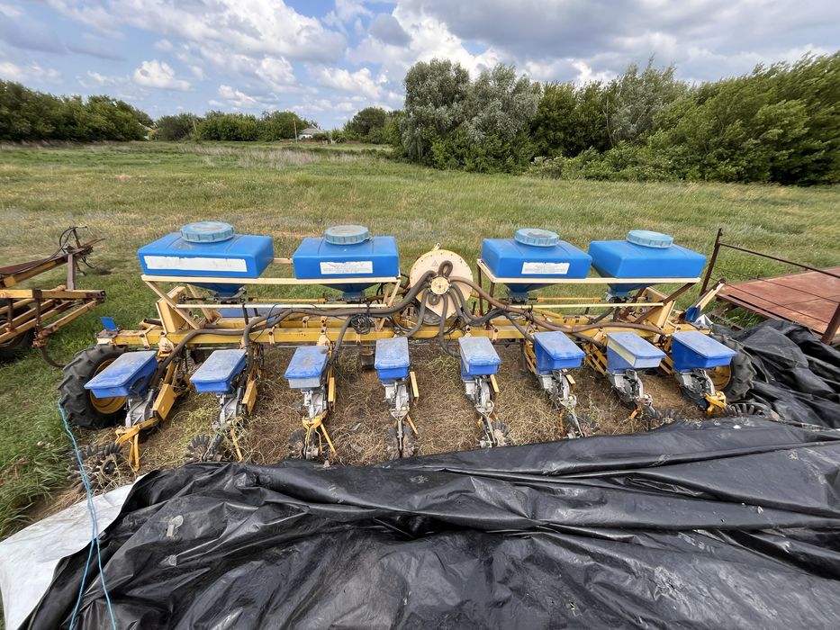 Продам сівалку СВТ 8 тодак