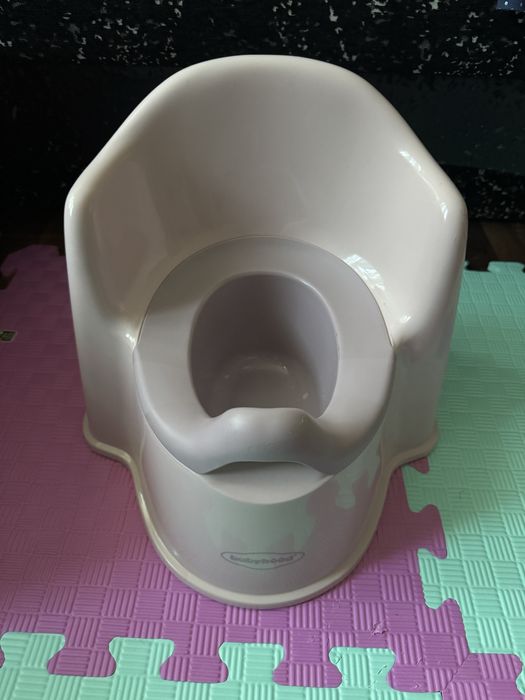 Розовый горшок babyhood