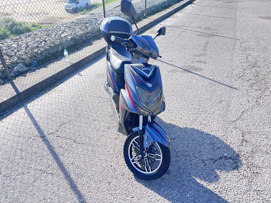 Scooter eletrica