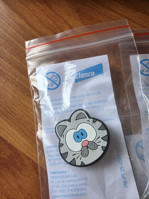 Pins para coleiras - Gatos