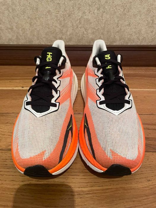 Hoka mach x 3 — преміальні бігові кросівки