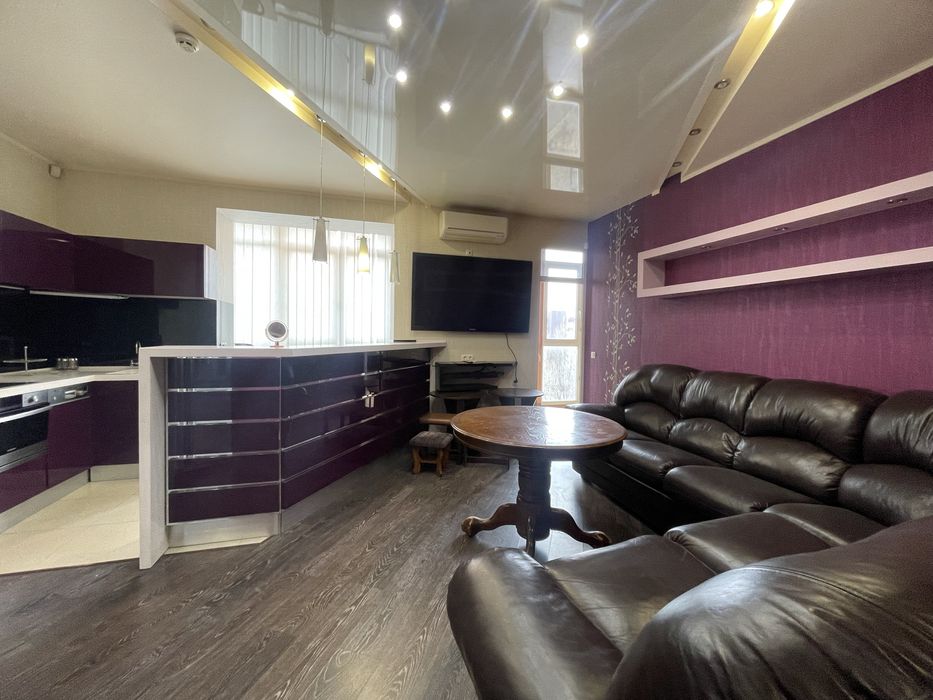 Реалтна. Продаеться 1 кімнатна квартирп Ак.Барабашова 32 Новобудова