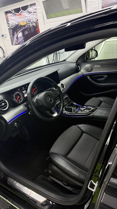 Mercedes benz E220D