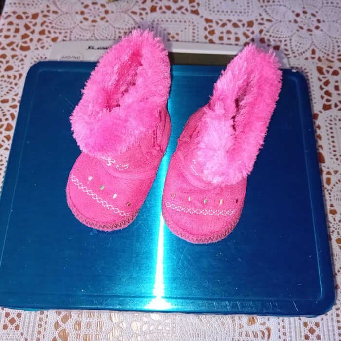 DZIEWCZYNKA - nimowlęce niechodki .miękkie długosc 10cm