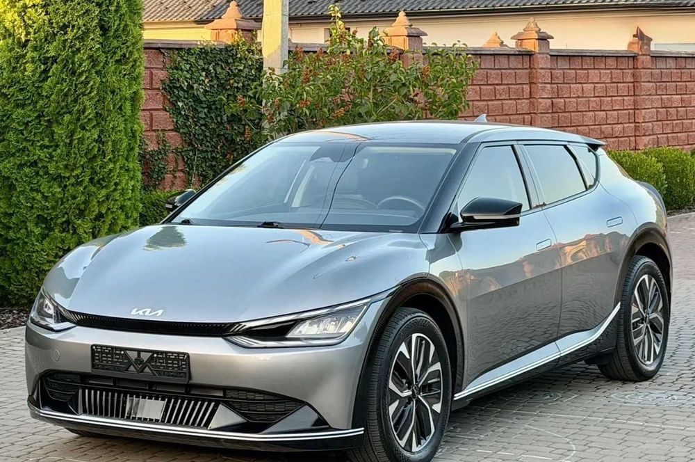 Kia EV6 GT-Line •