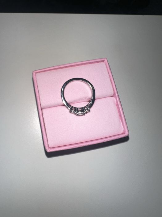 Vendo anel Swarovski