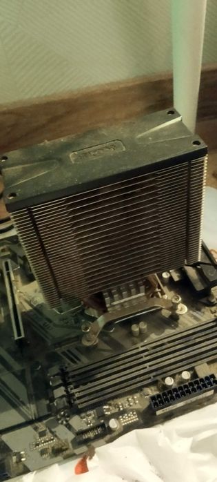 I 5 9600 kf вместе с башней, кулер в придачу