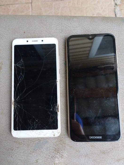 Два смартфона продам