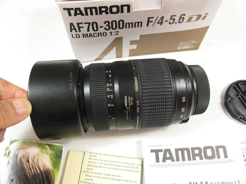 Tamron 70-300 para todas as nikon, na caixa