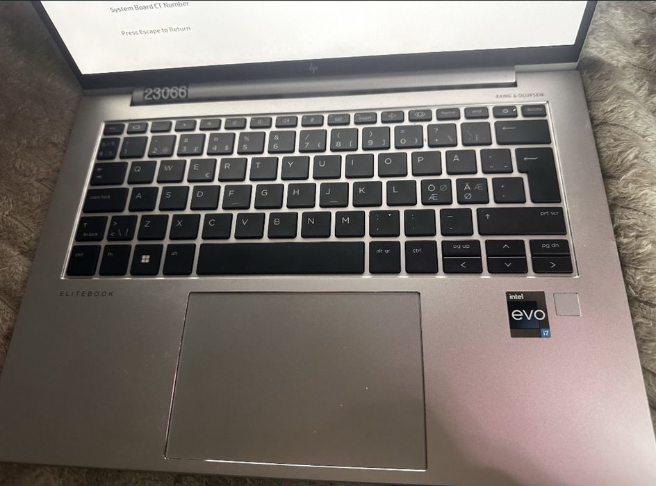 Laptop HP EliteBook 840 G9 14” i7 - 12 Gen. 16 Ram 512 SSD