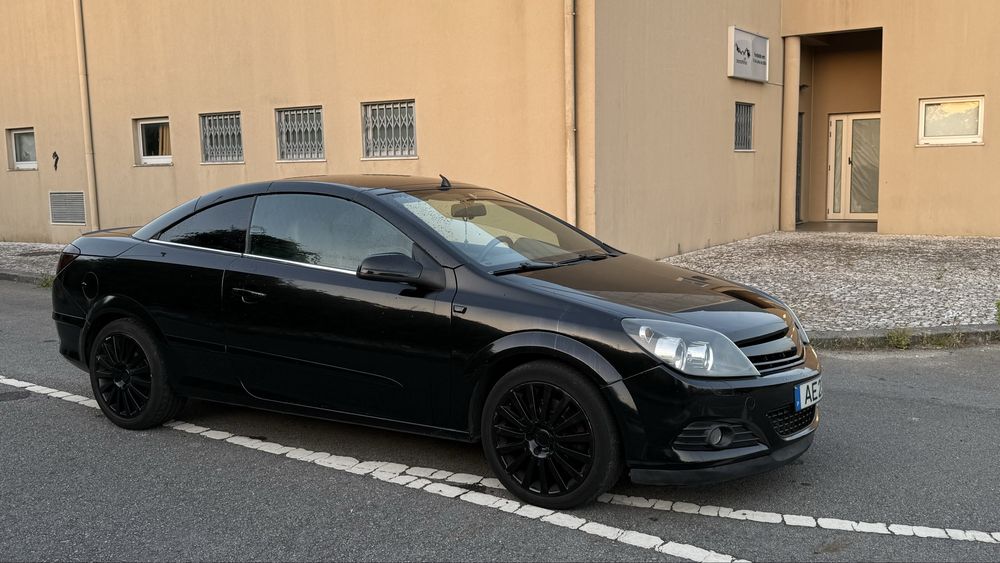 Opel Astra H TwinTop ( Cabrio )