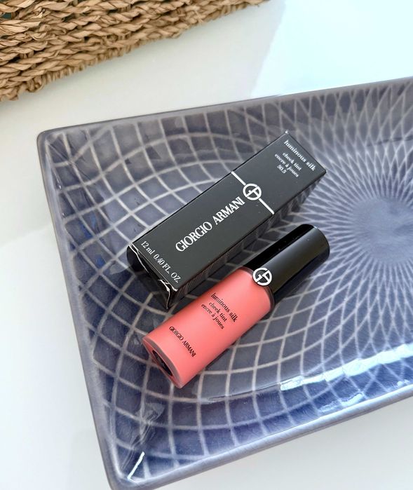 Рідкі румяна Giorgio Armani Luminous Silk Cheek Tint. Оригінал