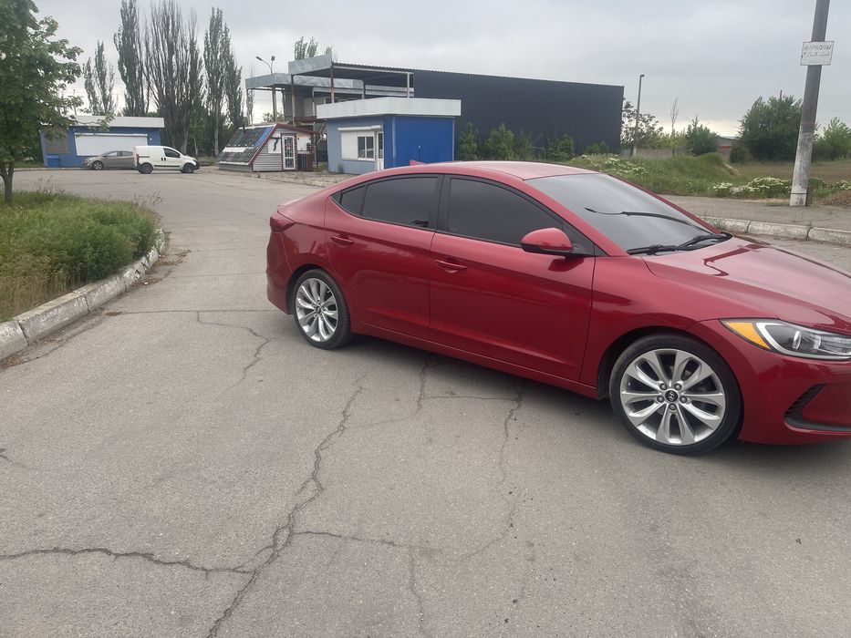 Hyundai  Elantra