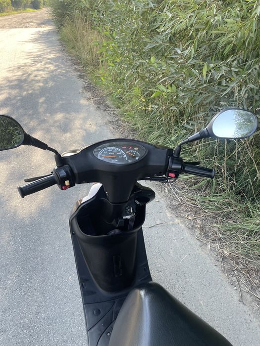 Продам скутер Yamaha Jog 36