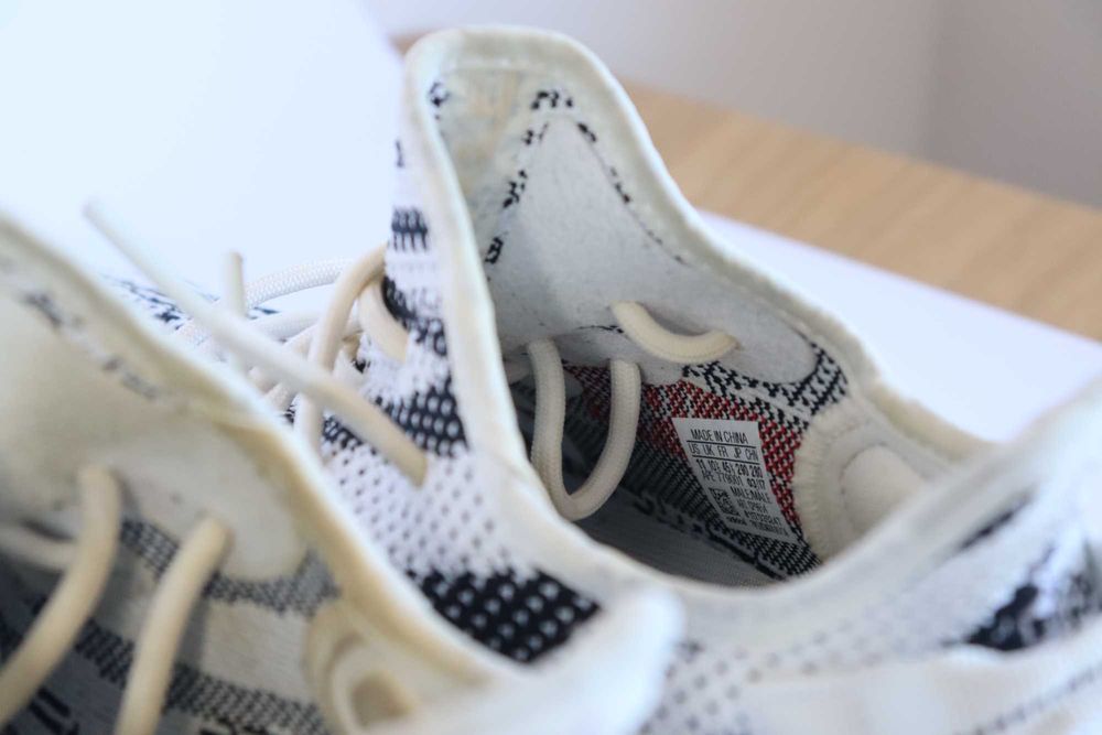 Ténis Yeezy Boost 350 V2 Zebra Originais — Com fatura!