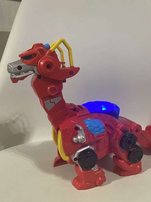 Діноробот Hasbro Хітвейв