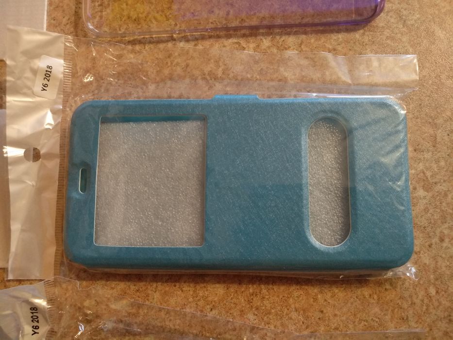 Etui Huawei y6 z 2018