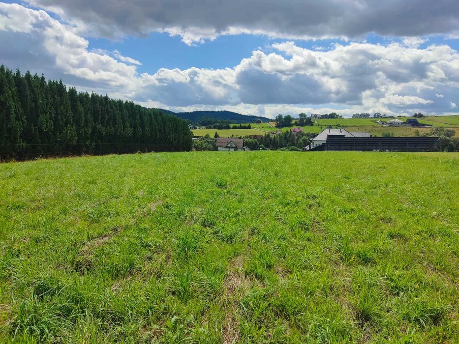 Działki budowlane 14,7 ar – centrum Bystrej – piękne widoki – asfaltowy dojazd