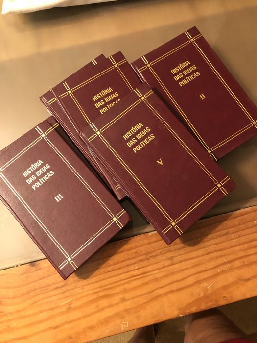 Livros colecao Jean Touchard Historias das Ideias Politicas