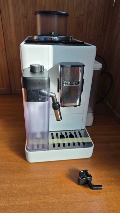 DeLonghi Rivelia EXAM440.55.W - Ekspres do kawy