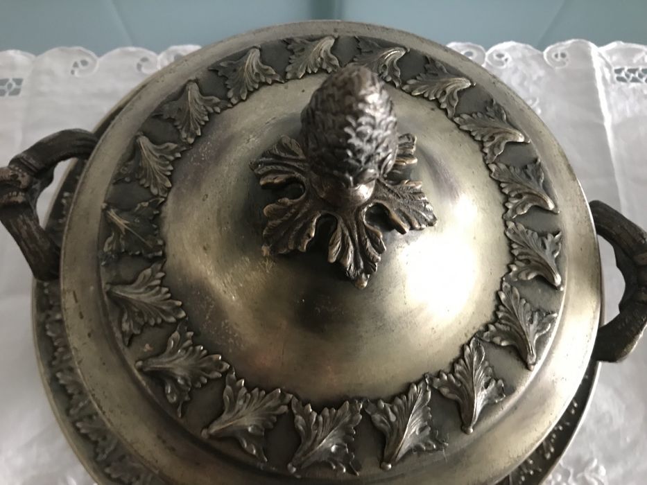 Terrina , prato e casticais metal