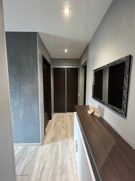 Продаж 2к квартири з ремонтом, ізольованими кімнатами та гардеробною