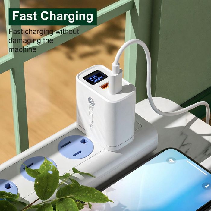 Ładowarka USB - C Quick Charger z wyświetlaczem LCD Nowa