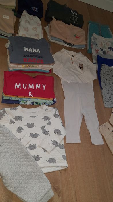 Paka ubranek 68/74
